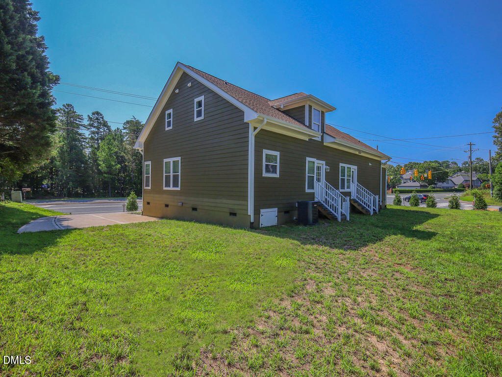 409 Sage Rd #B, Chapel Hill, NC 27514