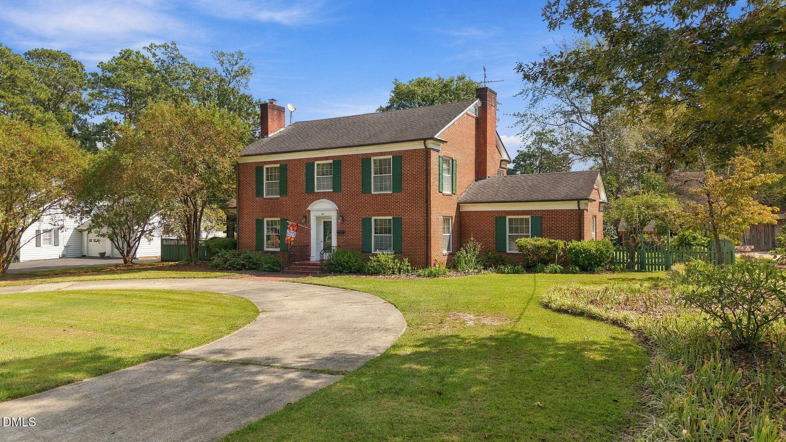 817 S Vermont St, Smithfield, NC 27577
